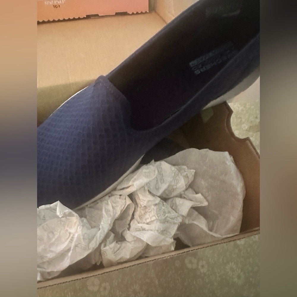 SKECHERS  size 11 blue Slip-On Shoes